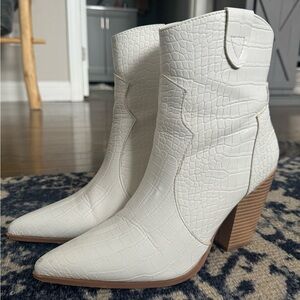 Lulus white croc cowgirl boots